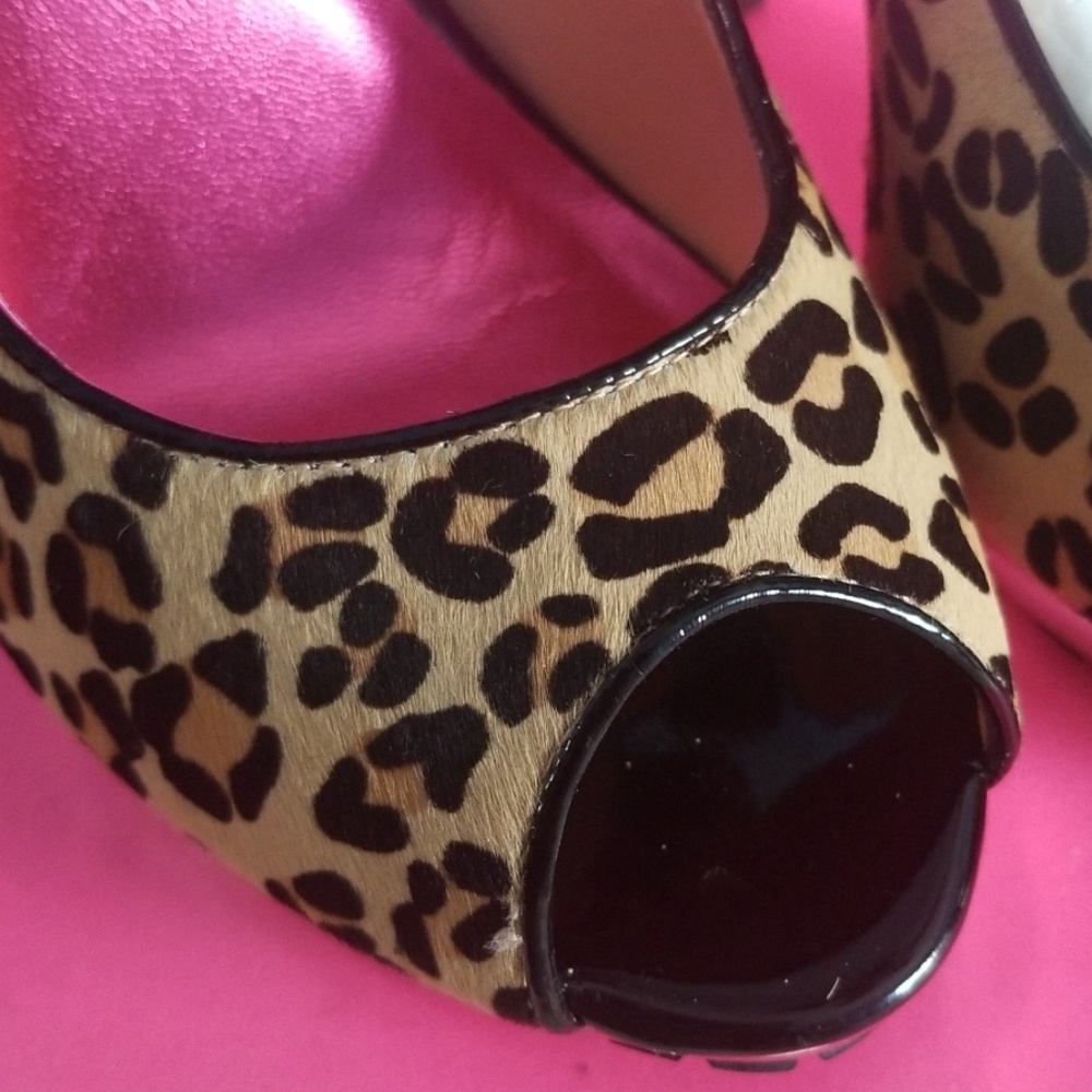 Betsey Johnson leopard pony fur heels - Picture 8 of 8
